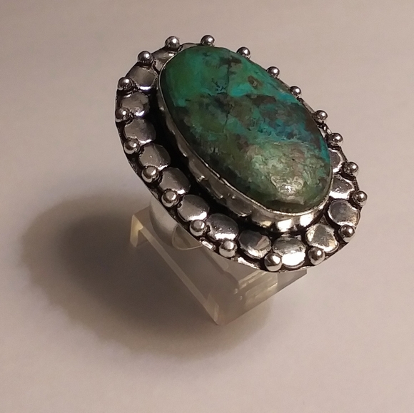 Stunning 925 Sterling Silver Chrysosolla Ring.